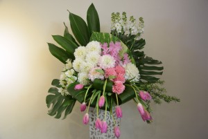 AR092 華やかなピンク系アレンジ　ピンク系